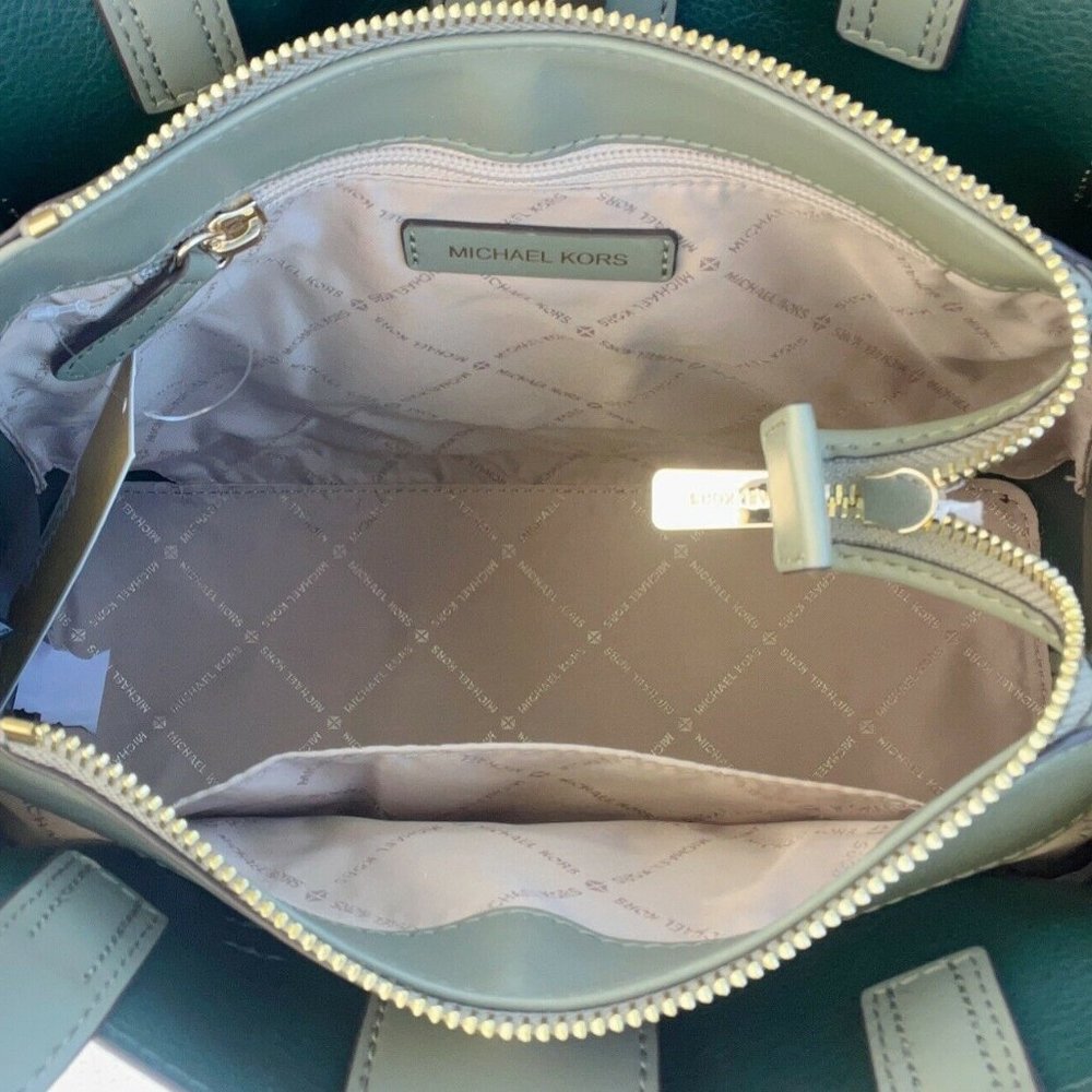 NWT Michael Kors Triple Compartment Large Satchel Crossbody - Picture 3 of 5